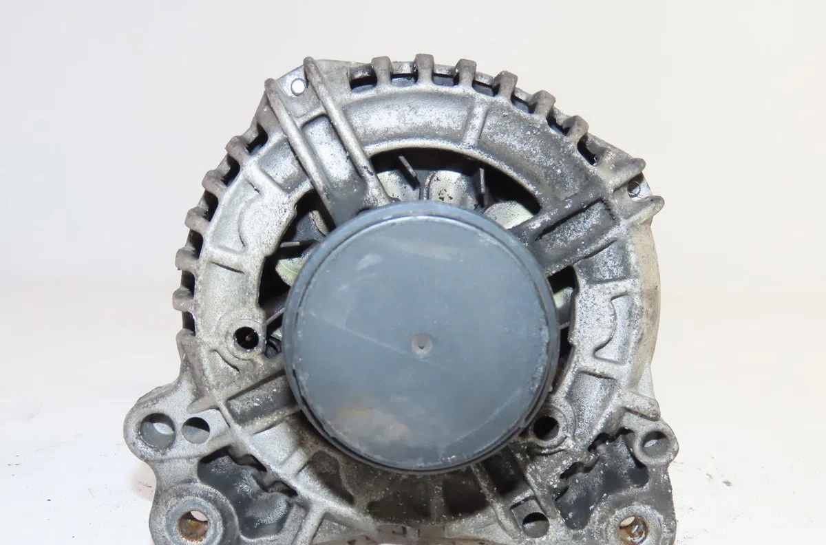 Alternateur Volkswagen POLO (9N_, 9A_) 1.4 tdi (2001-2005) occasion
