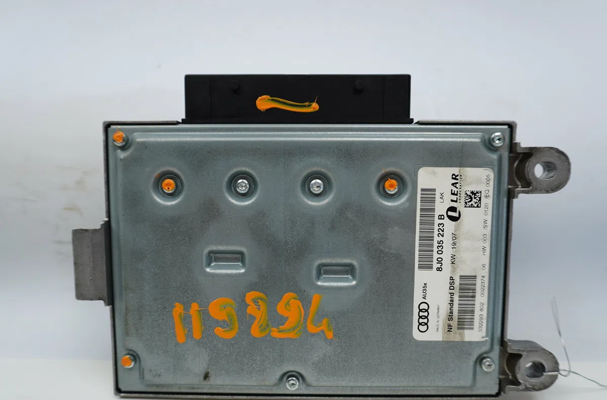 Amplificateur autoradio Audi TT Roadster (8J9) 2.0 tfsi (2010-2014) occasion