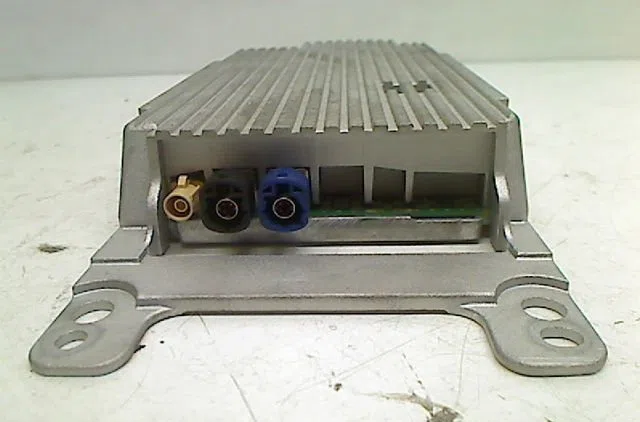 Amplificateur autoradio Bmw 1 (E87) 118 d (2004-2007) 5 portes occasion
