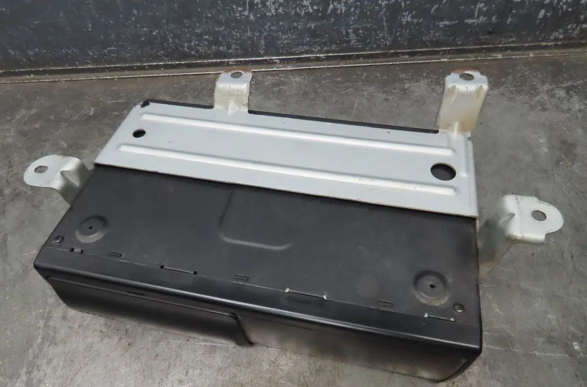 Amplificateur autoradio Jeep GRAND CHEROKEE II (WJ, WG) 4.0 4x4 (1999-2005) occasion