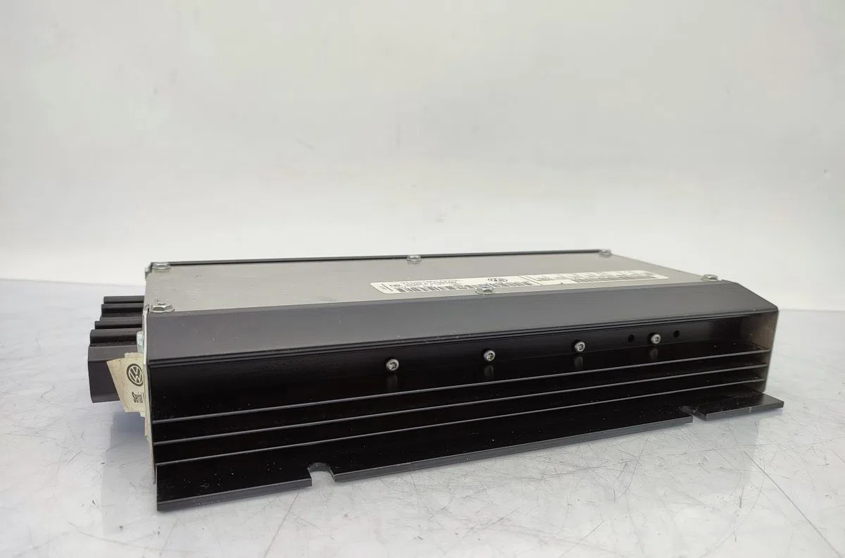 Amplificateur autoradio VOLKSWAGEN PHAETON PHASE 1 occasion