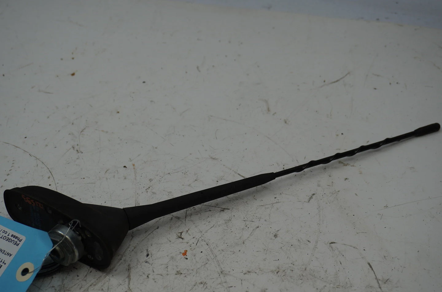 Antenne Peugeot 5008 (0U_, 0E_) 2.0 hdi 150 - bluehdi 150 (2009-2017) 5 portes occasion