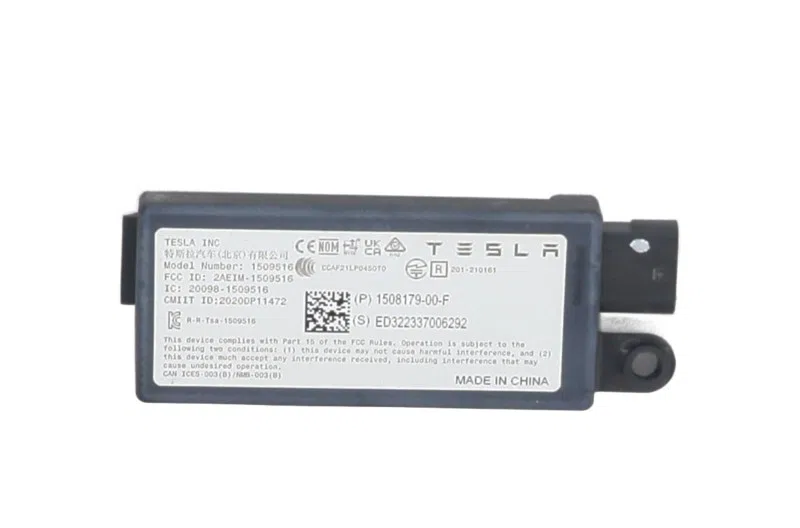 Antenne pour TESLA MODEL Y