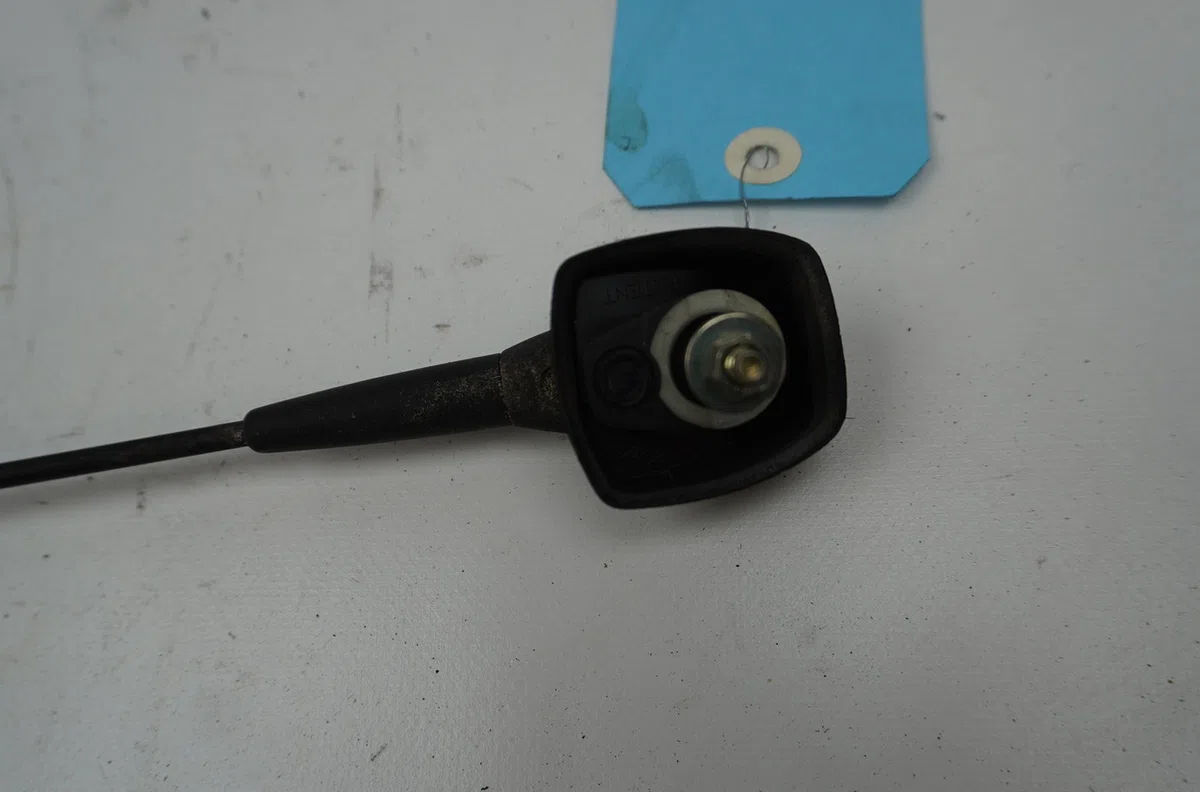 Antenne Renault CLIO II (BB_, CB_) 1.2 (bb0a, bb0f, bb10, bb1k, bb28, bb2d, bb2h, cb0a,... (1998-2010) 5 portes occasion