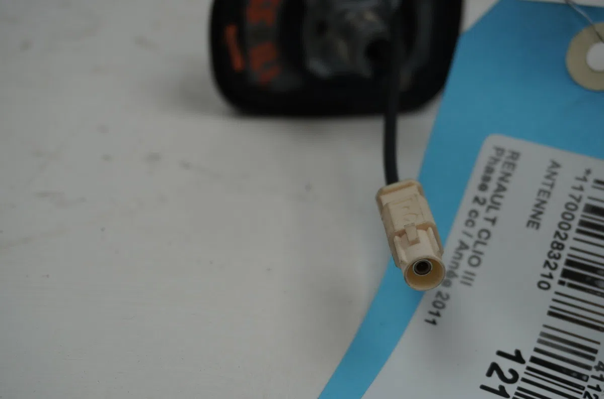 Antenne Renault CLIO III (BR0-1, CR0-1) 1.5 dci (2010-2014) 5 portes occasion