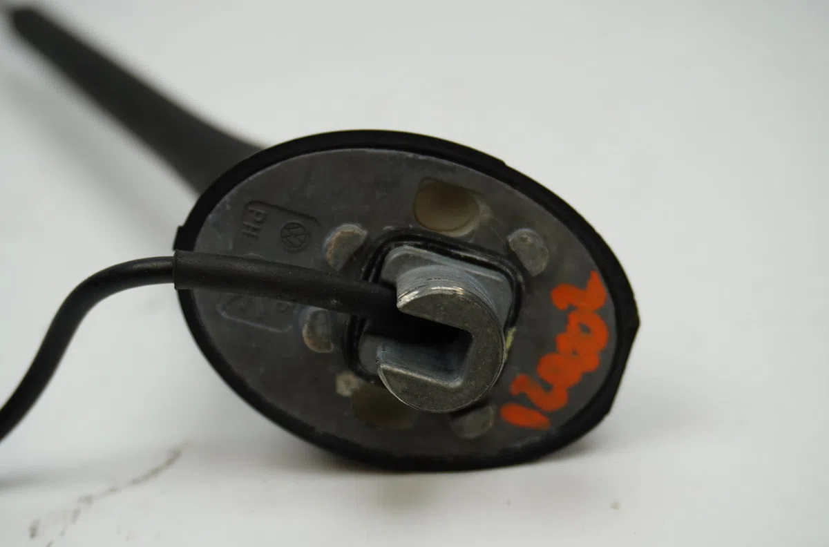 Antenne Volkswagen GOLF IV (1J1) 1.9 tdi (1997-2004) occasion