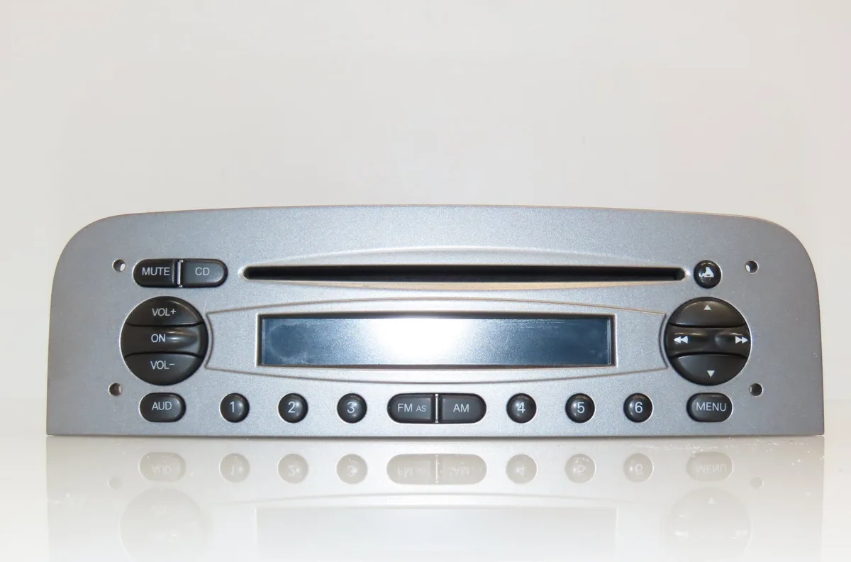 Autoradio Alfa romeo 147 (937_) 1.9 jtdm 8v (937.axd1a, 937.axu1a, 937.bxu1a) (2005-2010) occasion