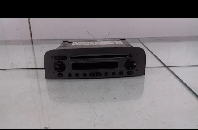 Autoradio Alfa romeo 147 (937_) 1.9 jtdm 8v (937.axd1a, 937.axu1a, 937.bxu1a) (2005-2010) occasion