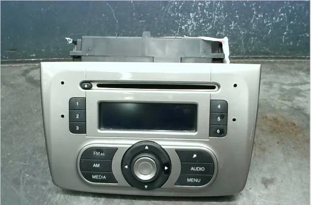 Autoradio Alfa romeo MITO (955_) 1.3 multijet (955axp1a, 955ayc1a) (2009-2018) 3 portes occasion