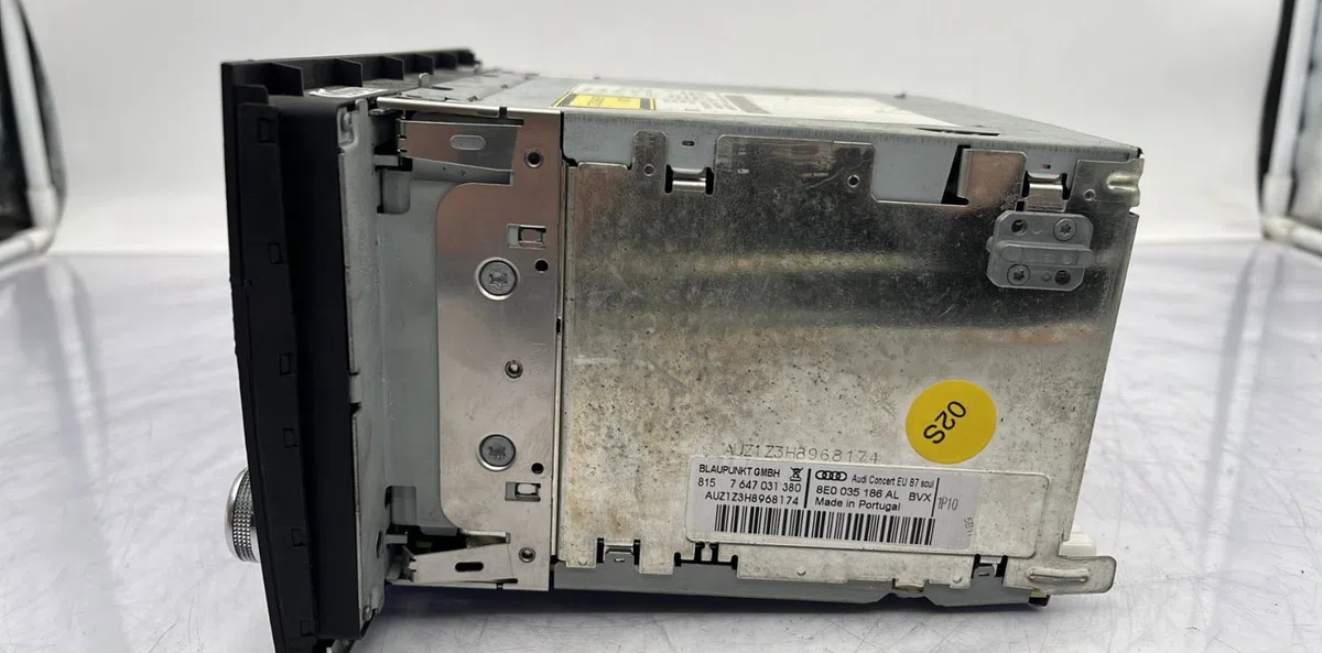 Autoradio AUDI A4 2 AVANT PHASE 2 BREAK occasion