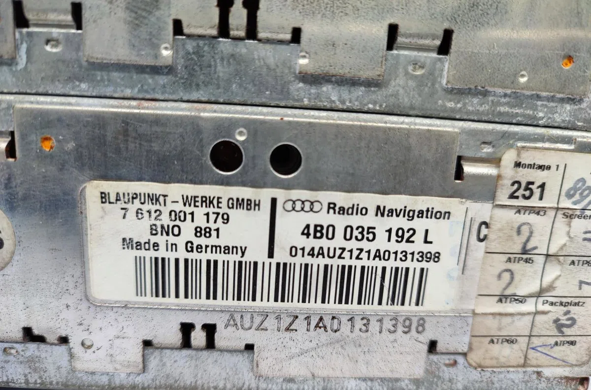 Autoradio AUDI A6 2 AVANT PHASE 1 BREAK occasion