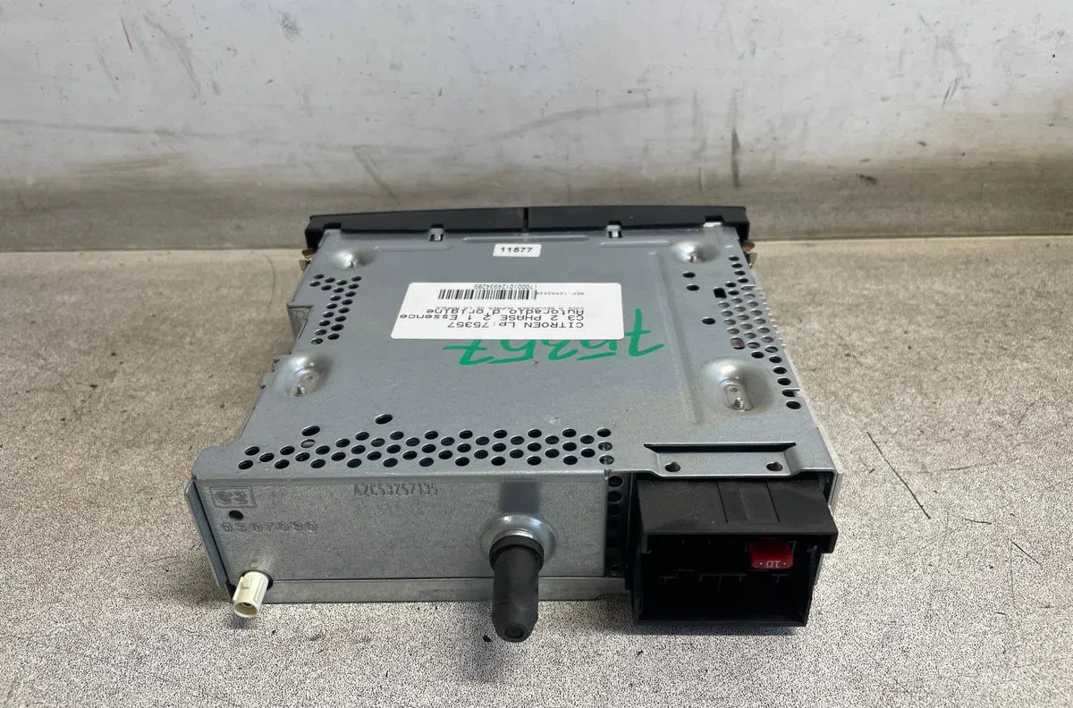 Autoradio Citroen C3 II (SC_) 1.0 vti 68 (2012) 5 portes occasion