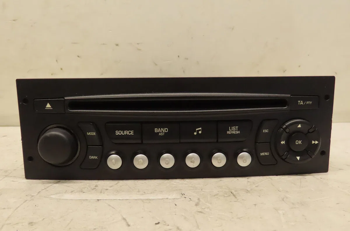 Autoradio Citroen C3 II (SC_) 1.4 (2009-2016) 5 portes occasion
