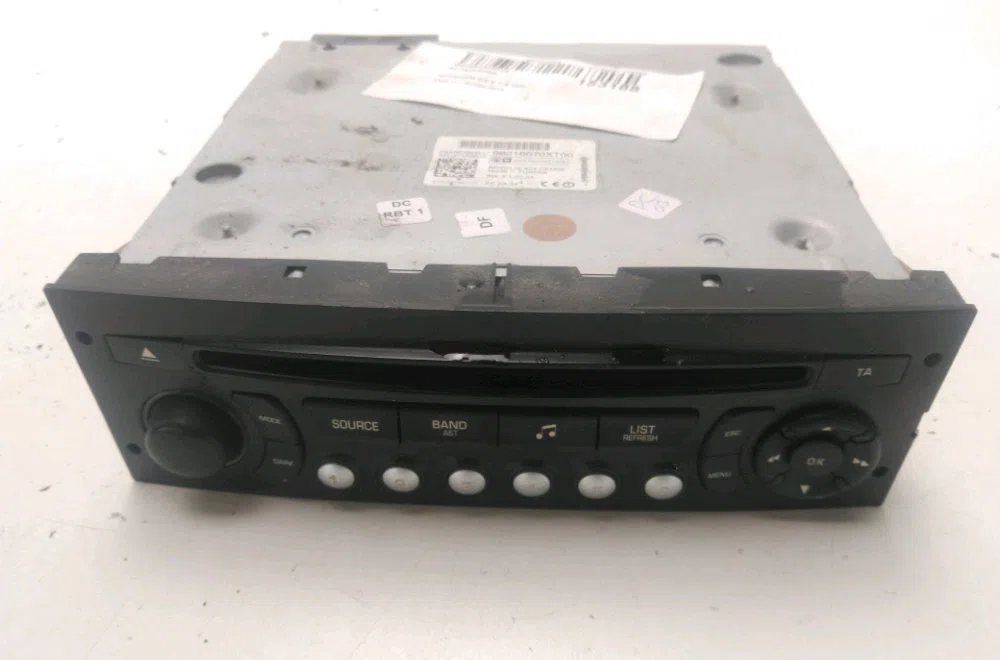 Autoradio Citroen C3 II (SC_) 1.4 hdi 70 (sc8hzc, sc8hr0, sc8hp4) (2009) 5 portes occasion
