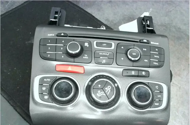 Autoradio Citroën C4 II (NC_) 1.6 vti 120 (2009-2016) occasion