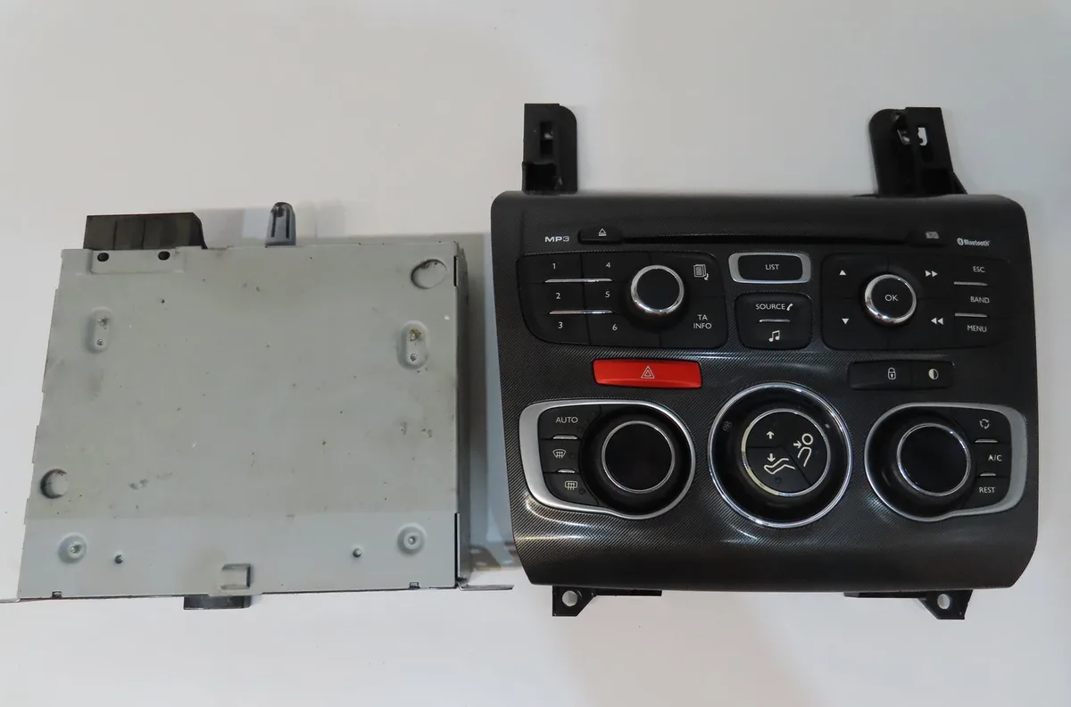 Autoradio Citroen C4 II (NC_) 1.6 vti 120 (2009-2016) occasion