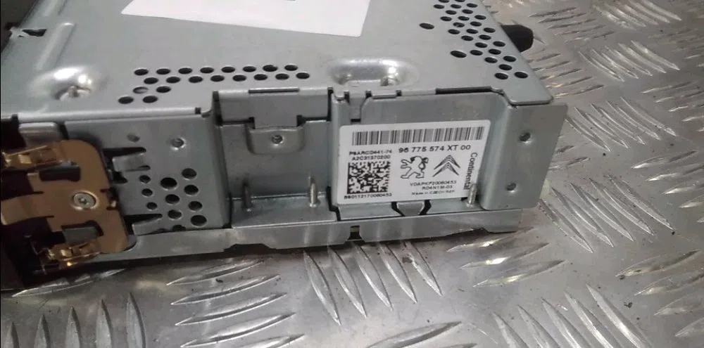 Autoradio Citroën DS3 (SA_) 1.6 hdi 90 (2009-2015) 3 portes occasion