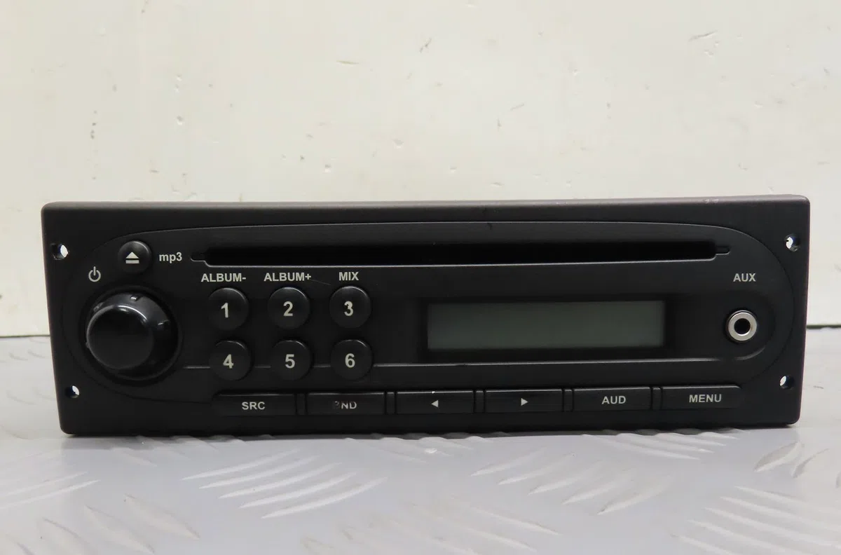 Autoradio Dacia DUSTER (HS_) 1.5 dci (hsmc) (2010-2018) occasion
