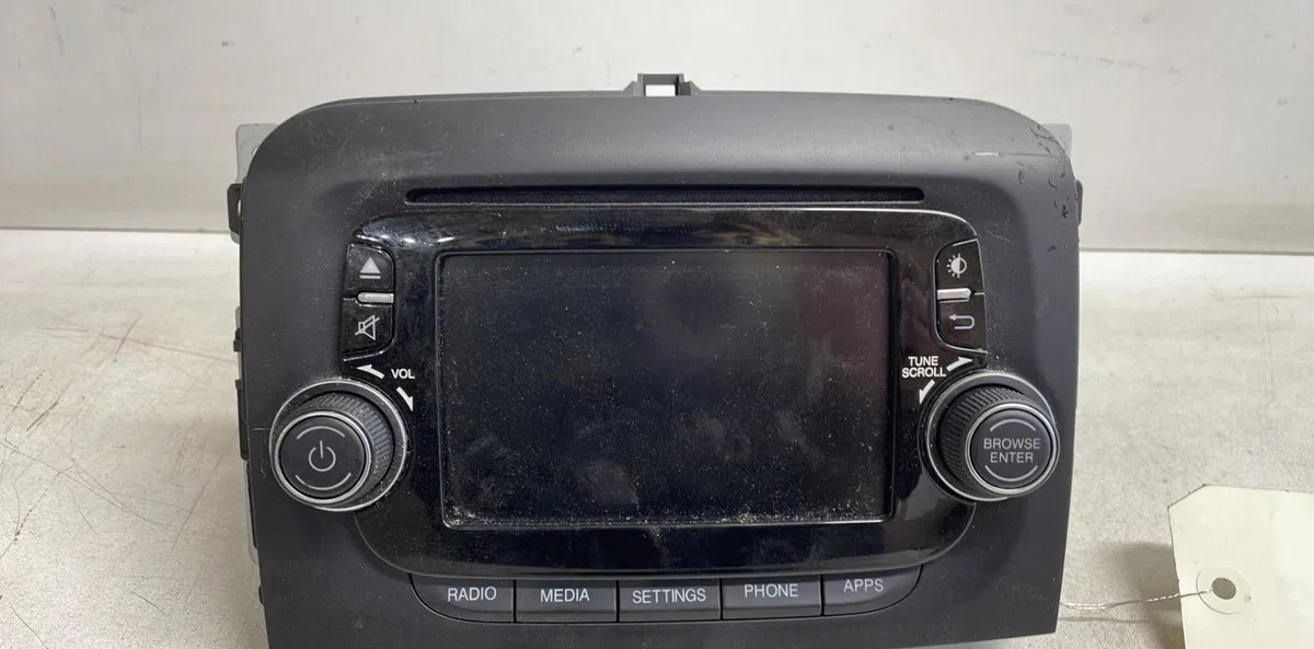Autoradio Fiat 500L (351_, 352_) 1.3 d multijet (199.lym11, 199.lym1a) (2014) occasion