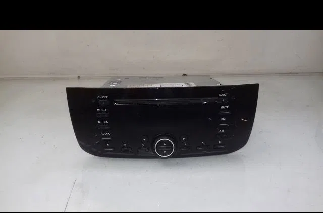 Autoradio Fiat PUNTO EVO (199_) 1.3 d multijet (199axc1a, 199bxc1a, 199axt1a, 199bxt1a) (2009-2012) 3 portes occasion