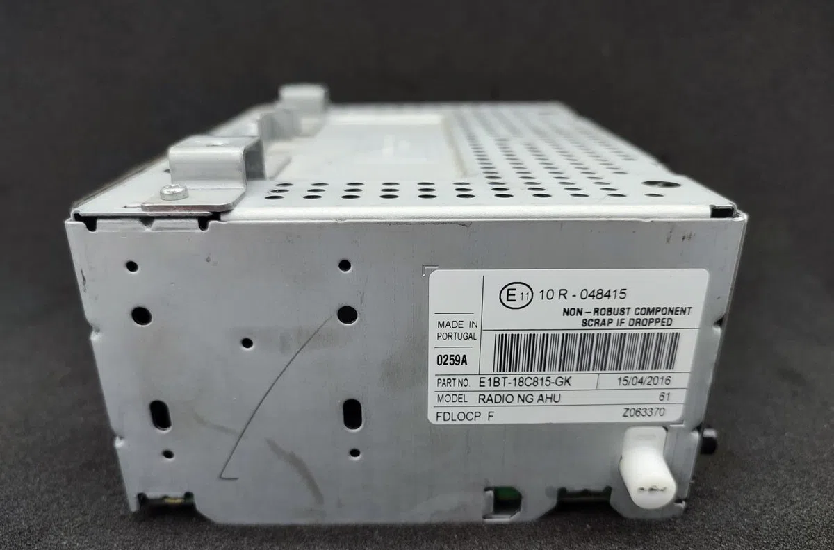 Autoradio FORD FIESTA 6 PHASE 2 occasion