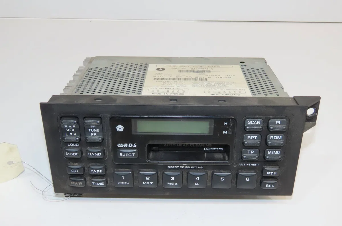 Autoradio Jeep GRAND CHEROKEE I (ZJ, ZG) 2.5 td 4x4 (z) (1995-1999) occasion
