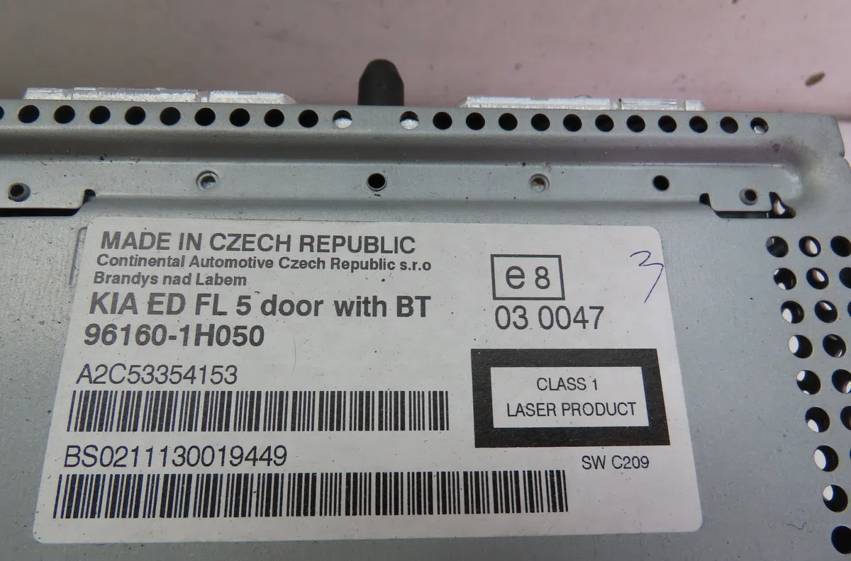 Autoradio Kia CEE'D 3-5 portes (ED) 1.6 crdi 90 (2006-2012) occasion