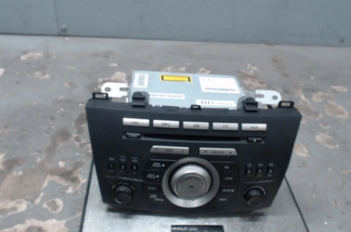 Autoradio Mazda 3 A trois volumes (BL) 1.6 mzr (bl12) (2008-2014) occasion