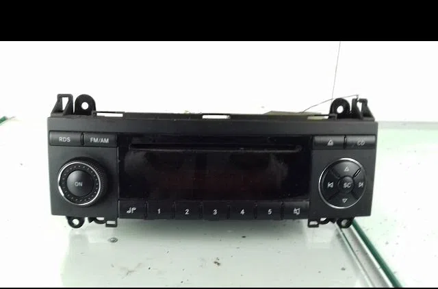 Autoradio Mercedes-benz CLASSE A (W169) A 180 cdi (169.007, 169.307) (2004-2012) 5 portes occasion