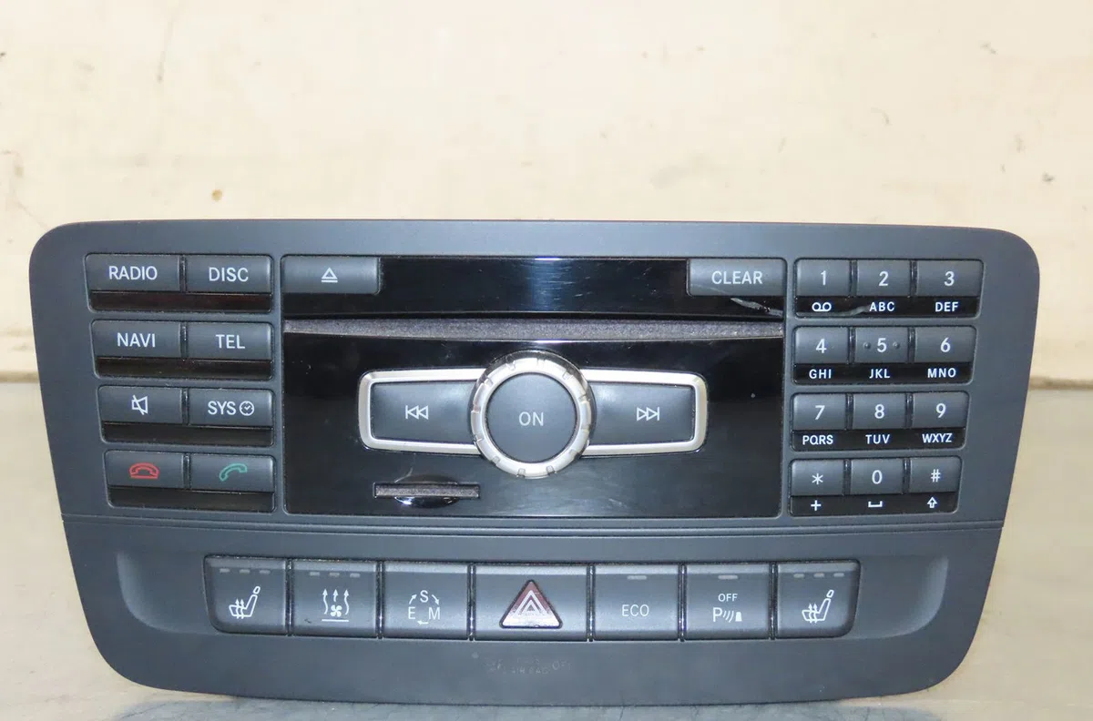 Autoradio Mercedes-benz CLASSE A (W176) A 180 (176.042) (2012-2018) occasion