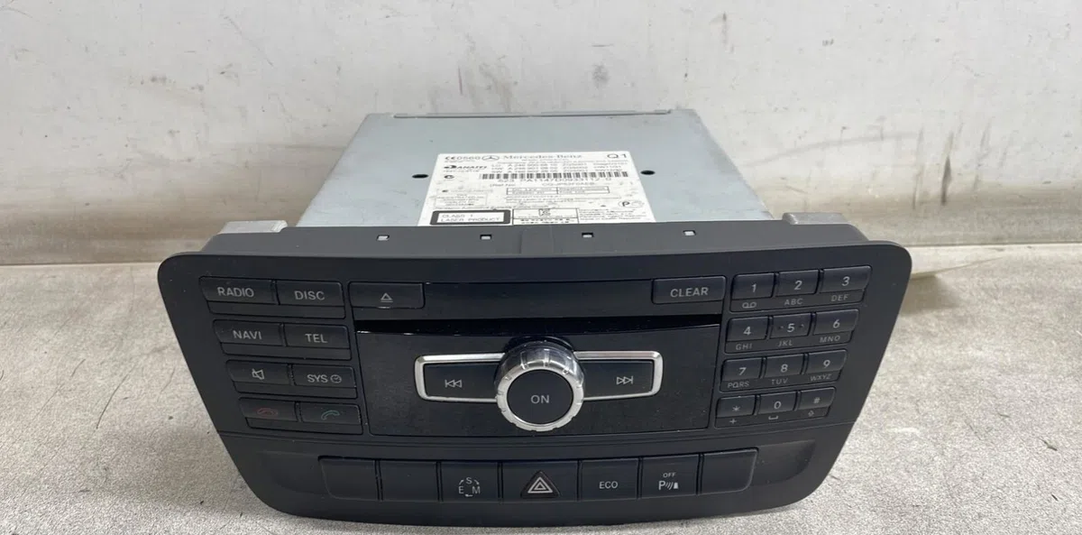 Autoradio Mercedes-benz CLASSE A (W176) A 200 cdi (176.001) (2012-2014) occasion