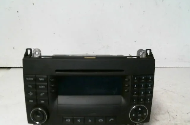 Autoradio Mercedes-benz CLASSE B Sports Tourer (W245) B 200 cdi (245.208) (2005-2011) occasion