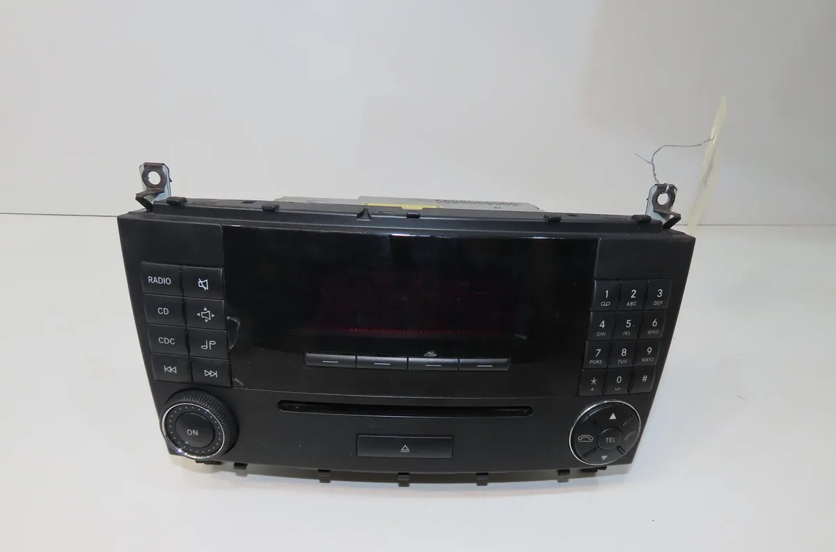 Autoradio Mercedes-benz CLASSE C (W203) C 220 cdi (203.008) (2003-2007) occasion