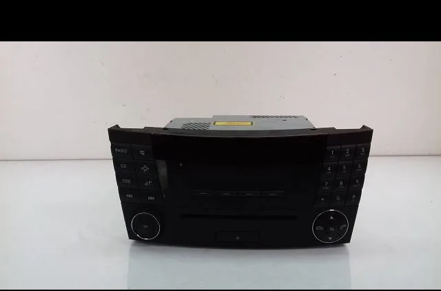 Autoradio Mercedes-benz CLASSE E (W211) E 220 cdi (211.008) (2006-2008) occasion