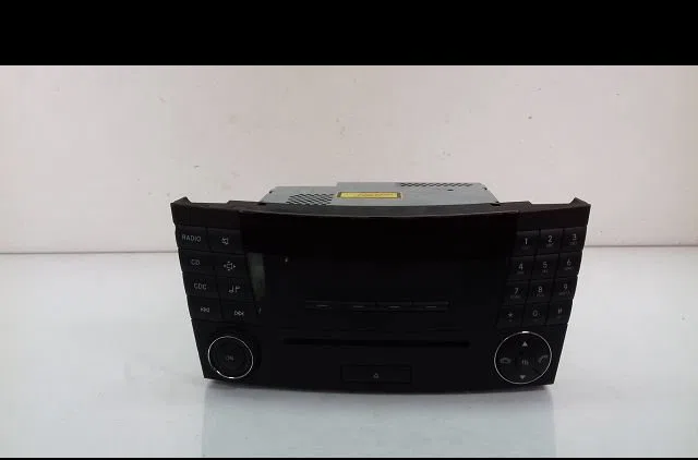 Autoradio Mercedes-benz CLASSE E (W211) E 220 cdi (211.008) (2006-2008) occasion
