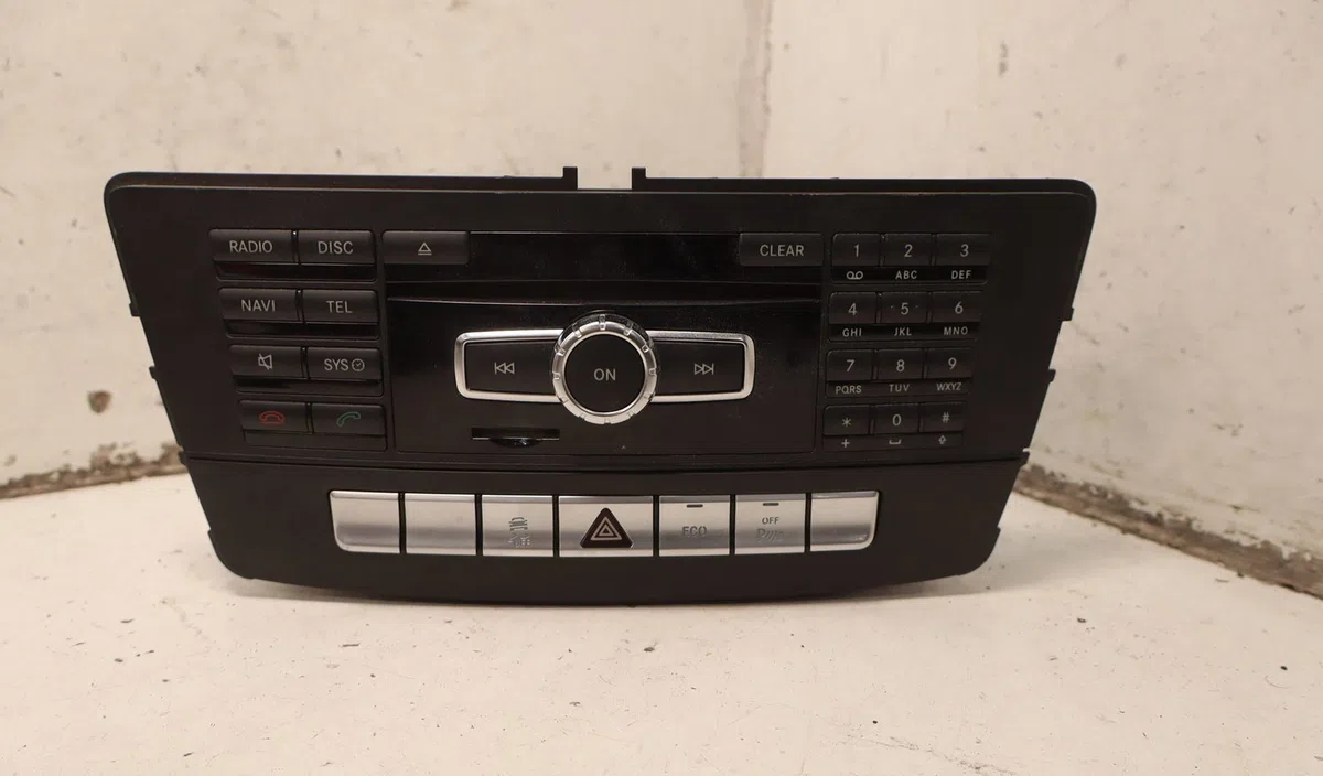 Autoradio Mercedes-benz CLASSE M (W166) Ml 350 bluetec 4-matic (166.024, 166.023) (2011-2015) 5 portes occasion
