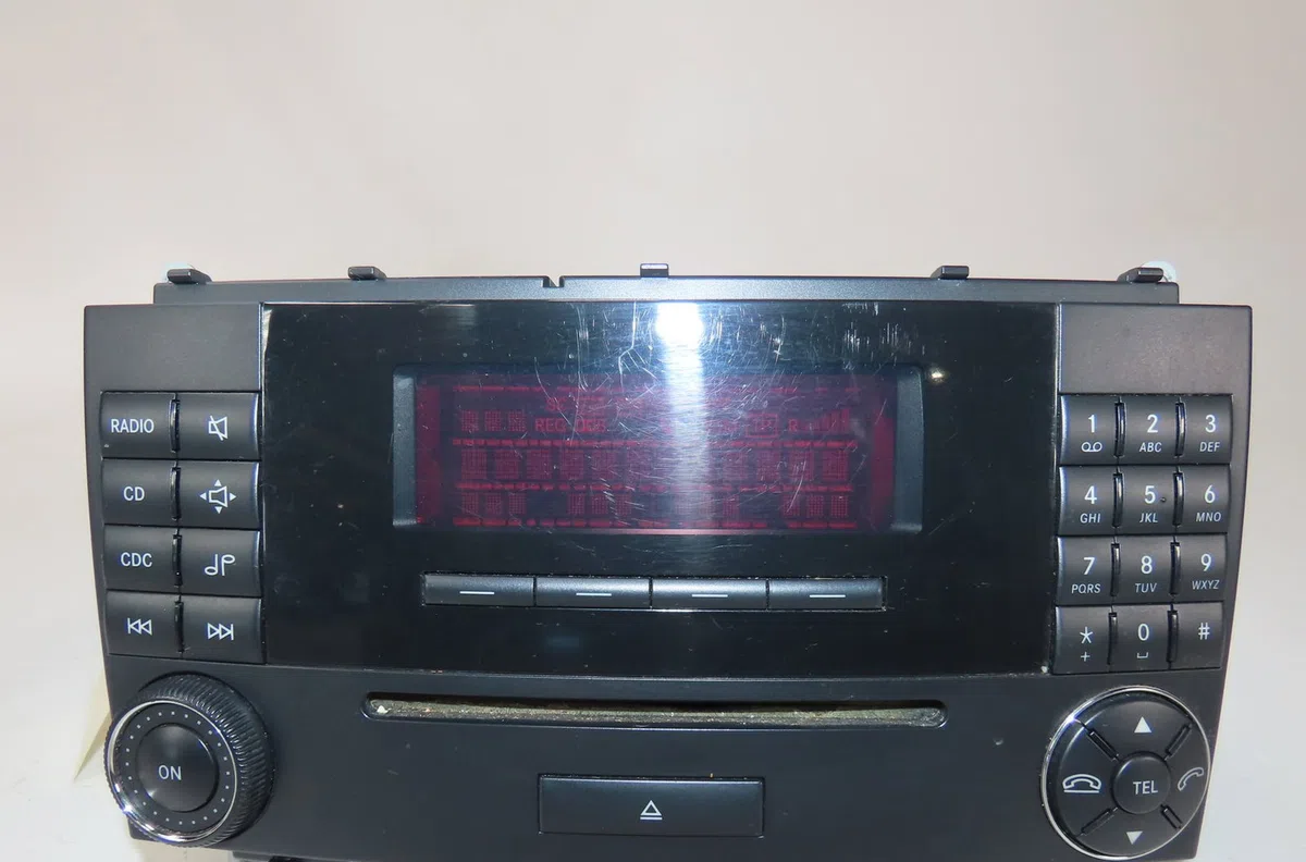 Autoradio Mercedes-benz CLK (C209) Clk 200 kompressor (209.342) (2002-2009) occasion