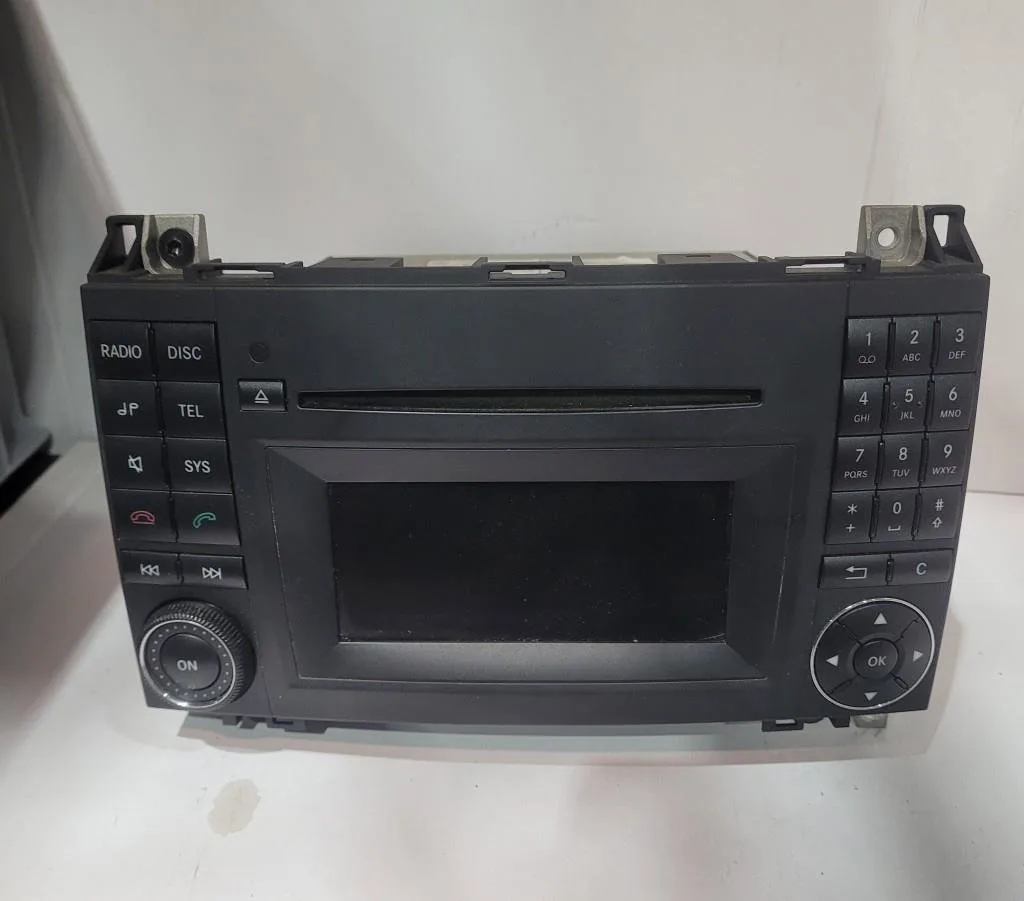 Autoradio Mercedes-benz VITO - MIXTO Camionnette (W639) 113 cdi (639.601, 639.603, 639.605) (2010) occasion