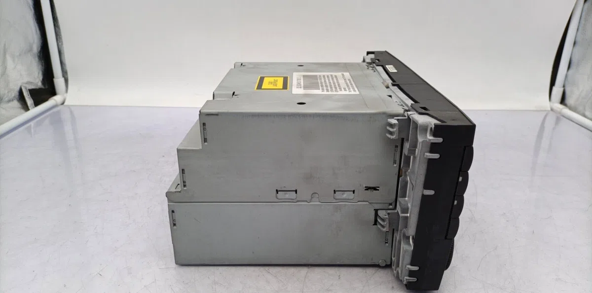 Autoradio MERCEDES CLASSE E 211 PHASE 1 BREAK occasion