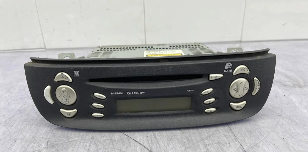 Autoradio NISSAN ALMERA TINO PHASE 1 occasion