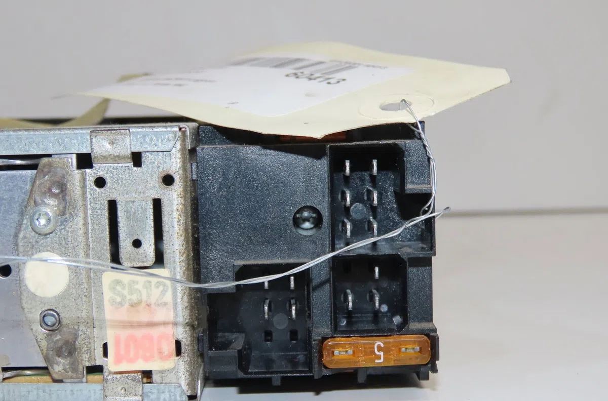 Autoradio Nissan MICRA II (K11) 1.3 i 16v (1992-2000) occasion