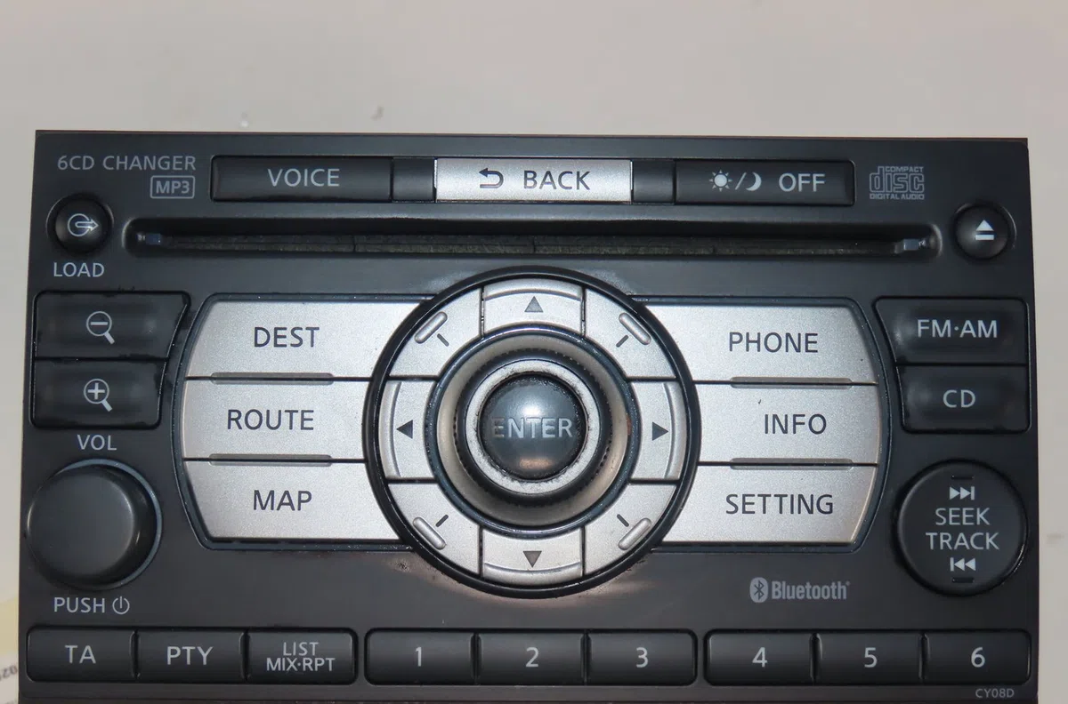 Autoradio Nissan X-TRAIL II (T31) 2.0 dci 4x4 (2007-2013) occasion