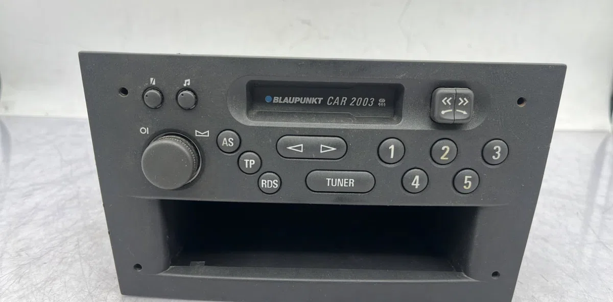 Autoradio OPEL CORSA C PHASE 1 occasion