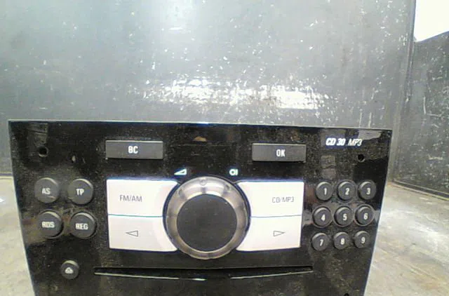 Autoradio Opel CORSA D (S07) 1.3 cdti (l08, l68) (2006-2014) 3 portes occasion