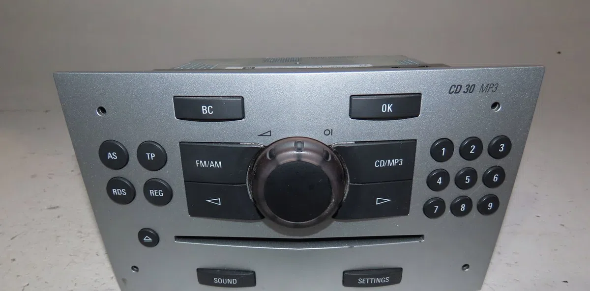 Autoradio Opel CORSA D (S07) 1.3 cdti (l08, l68) (2006-2014) 5 portes occasion