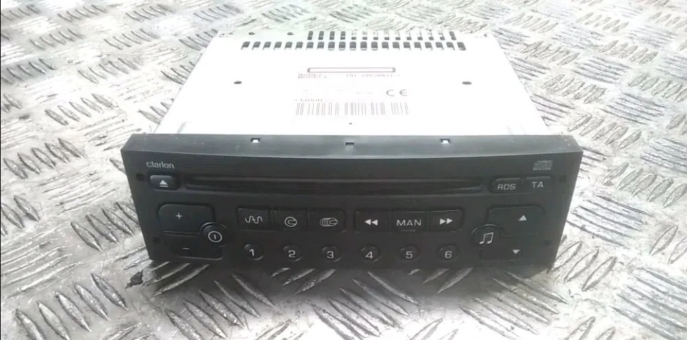Autoradio Peugeot 206 3-5 portes (2A-C) 1.4 hdi eco 70 (2001-2009) 5 portes occasion