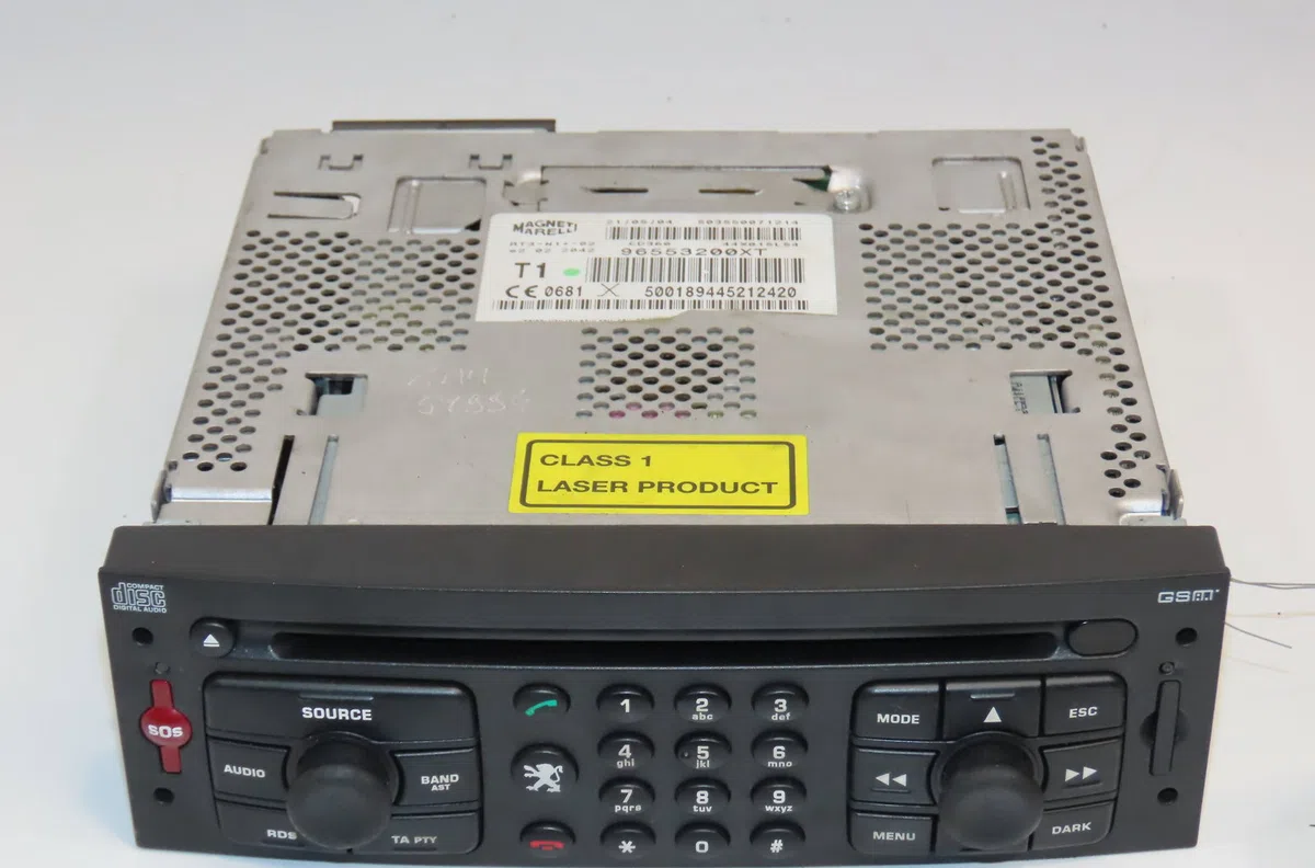 Autoradio Peugeot 206 3-5 portes (2A-C) 1.6 16v (2000-2009) 3 portes occasion