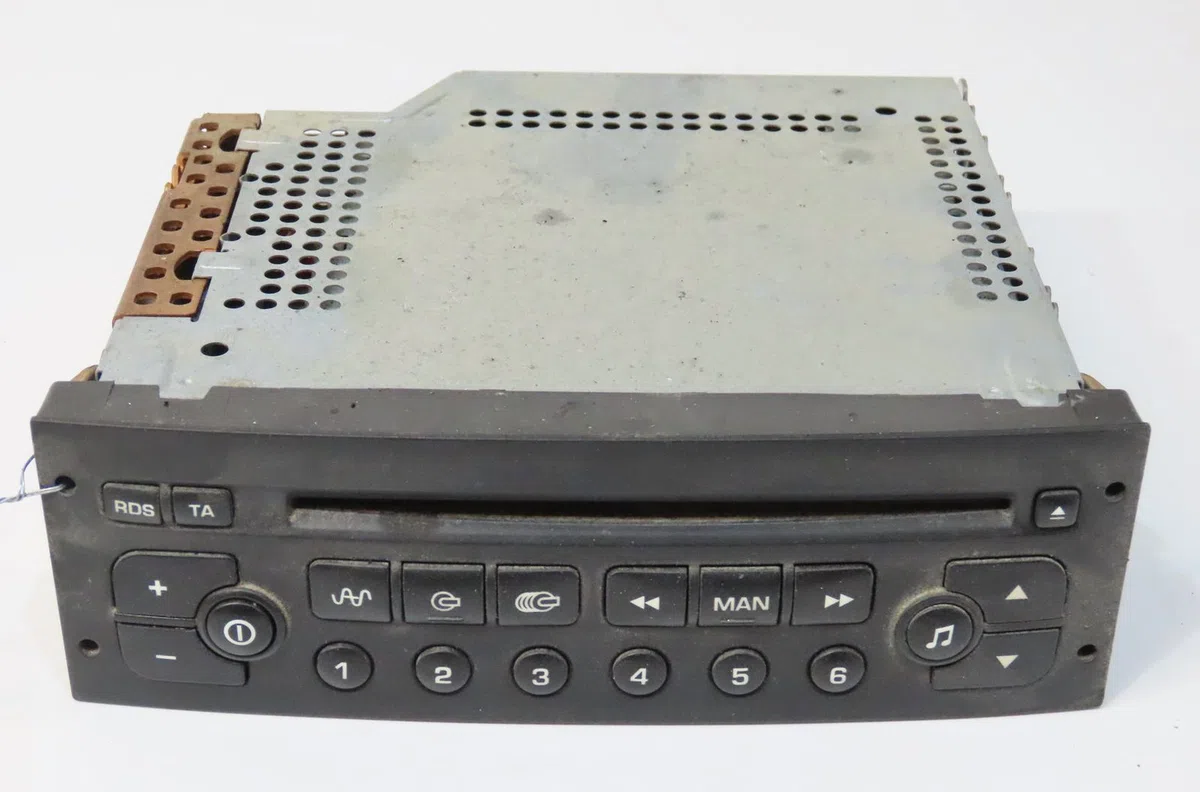 Autoradio Peugeot 206 SW (2E-K) 1.4 hdi (2002-2007) 5 portes occasion