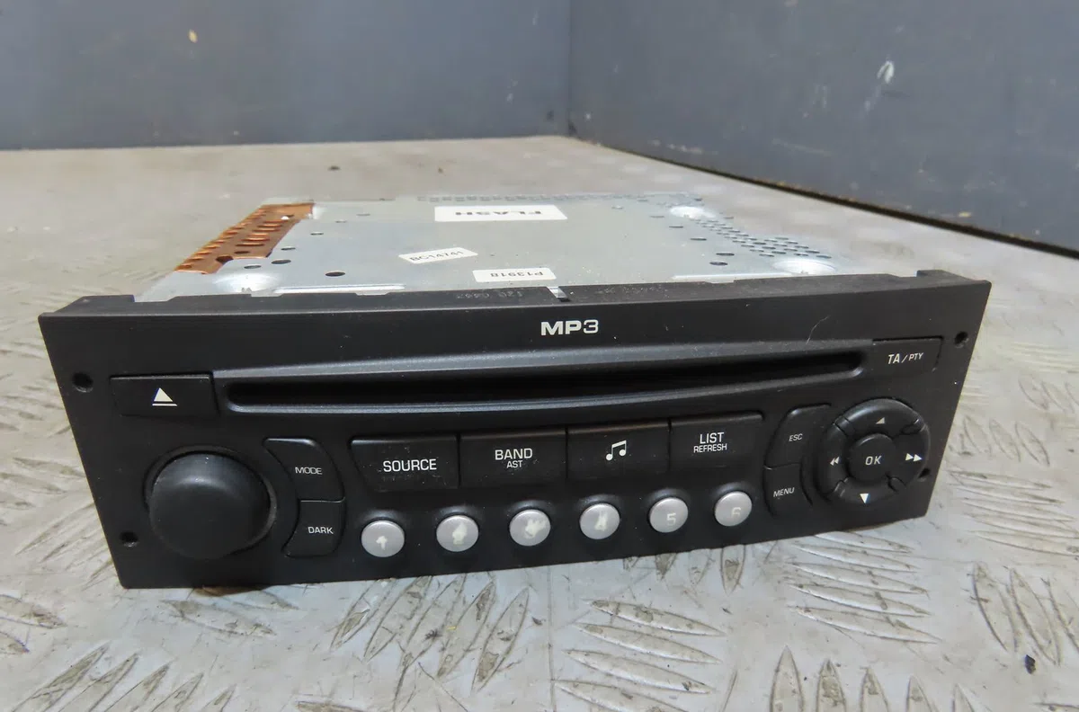 Autoradio Peugeot 207-207 (WA_, WC_) 1.4 16v (2006-2013) 3 portes occasion