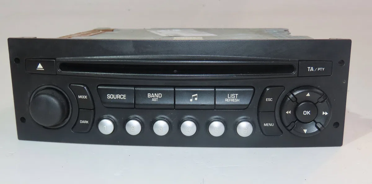 Autoradio Peugeot 207-207 (WA_, WC_) 1.4 16v (2006-2013) 3 portes occasion